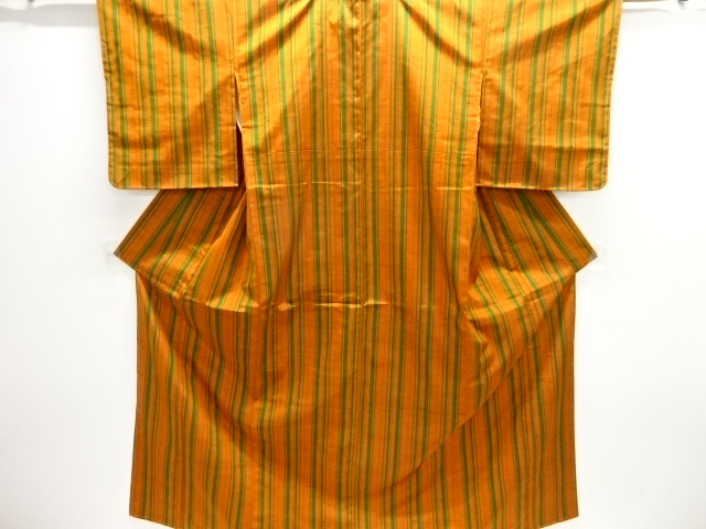 未使用品　縞織り出し手織り節紬着物